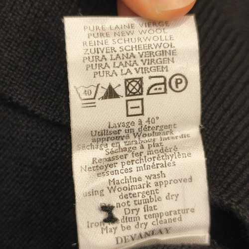 Lacoste men's wool sweater medium black like new