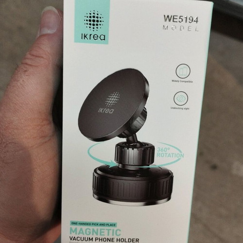 Magnetic Vacuum Phone Holder like new, phone case for dashboard or windshield