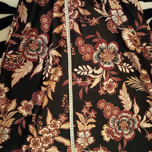 Floral elegant midi dress used, size Large, wrap style
