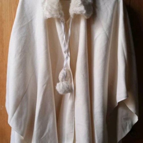 White winter cape like new one size with pon pon and fur collar