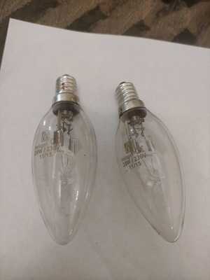 E14 Halogen Candle Bulbs 28W Set of 2 Like New