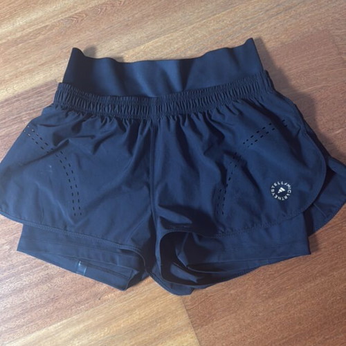 Stella McCartney L black gym shorts like new, authentic