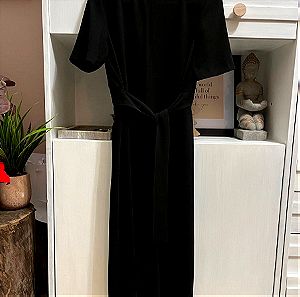 Μαύρο μίντι φόρεμα με ζώνη και ανοίγματα στα πλαϊνά zara XS