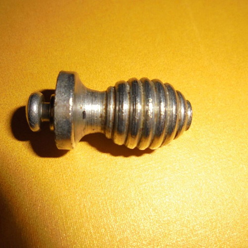 Small iron drawer knobs used, set of 4 pieces