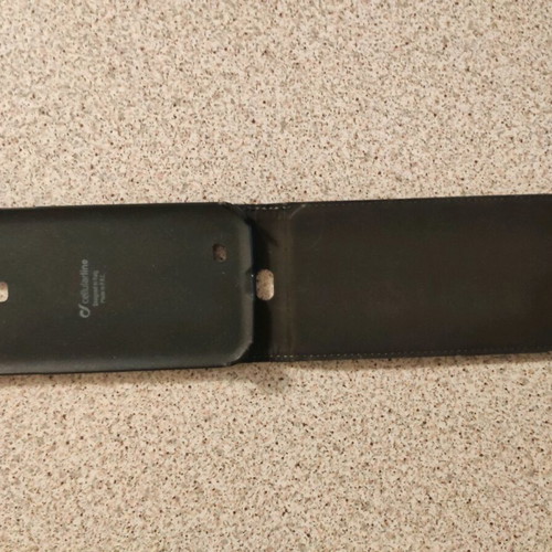 Samsung S4 protective case like new, folder type with magnet