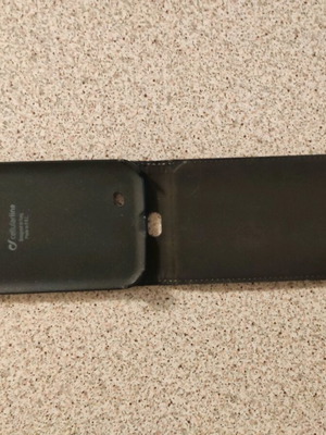 Samsung S4 protective case like new, folder type with magnet