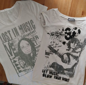 2 t-shirt
