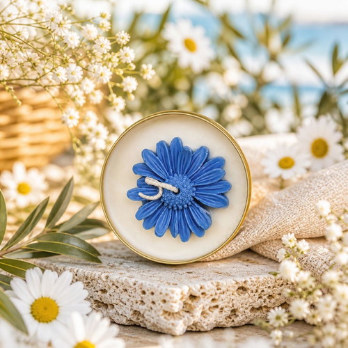 Soy Wax Scented Candle Daisy in Metal Container