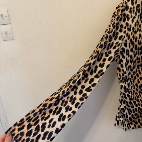 Leopard blouse with front and back ruching new, H&M, size M