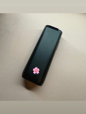 Glo electronic cigarette device