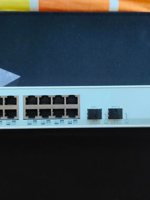 MikroTik CSS326-24G-2S+RM Managed L2 Switch μεταχειρισμένο με 24 θύρες Gigabit Ethernet και 2 θύρες SFP