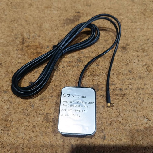 Gps receiver antenna like new, 2-meter cable length