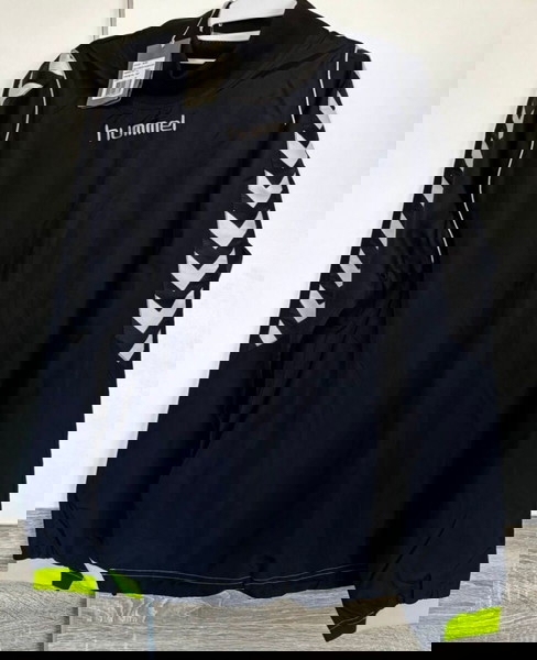 Hummel αντιανεμικό Medium