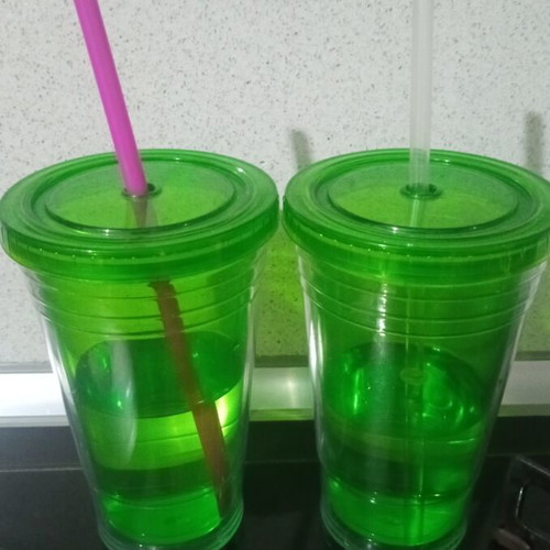 Set of 2 glasses like new