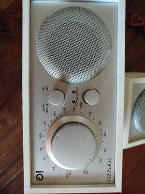 Radio with small speakers, white
