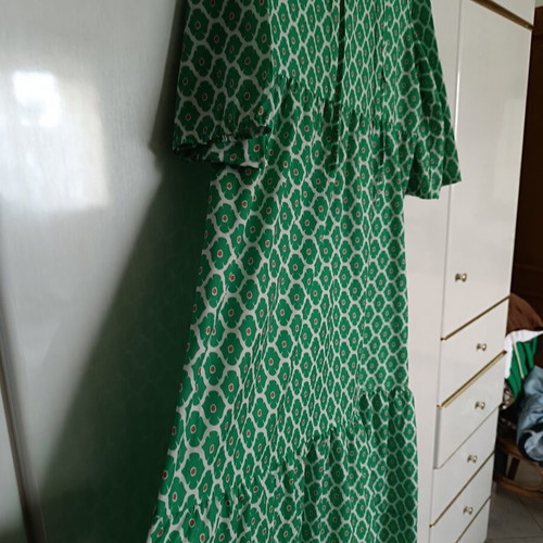Long dress, white and green, size XL