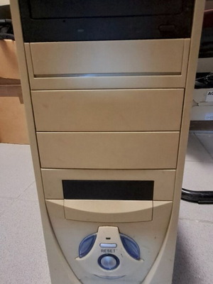 Σταθερός υπολογιστής Pentium 4 3.06 GHz 2 GB RAM 400 GB HDD Windows Office μεταχειρισμένο