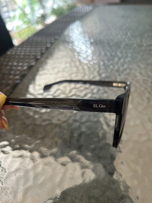 Sunglasses used only once, black
