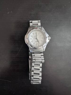 Tag Heuer women's watch WF 1412-0 steel used, needs repair