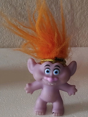 Φιγούρα Ευχούλη μεταχειρισμένη με μωβ σώμα και πορτοκαλί μαλλιά