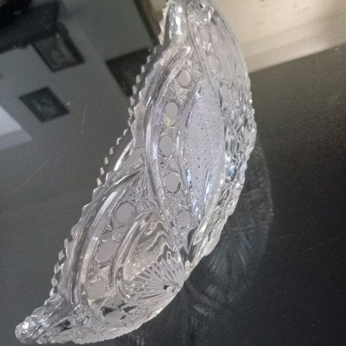 Vintage retro heavy crystal bowl gondola like new