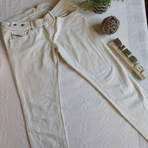 Diesel white jean like new, size 29