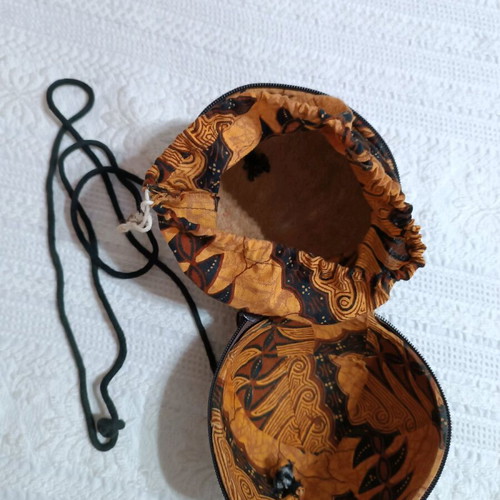 Handmade coconut shoulder bag used