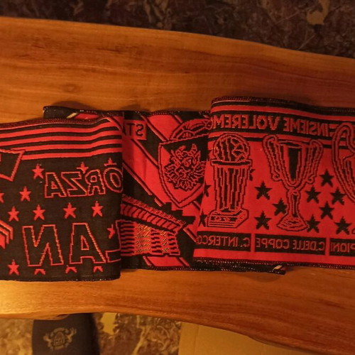 Milan vintage scarf like new, Milan