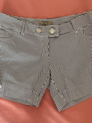 Rose M striped shorts by Zini used, size XL, black and white