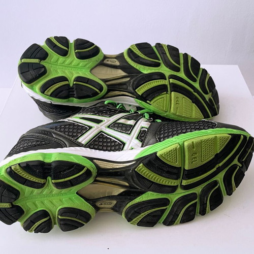 Vintage ASICS Gel Nimbus 13 running shoes 2011