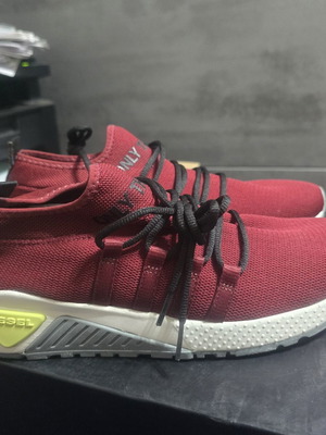 Diesel SKB S-KB SL II sneakers size 42 new red