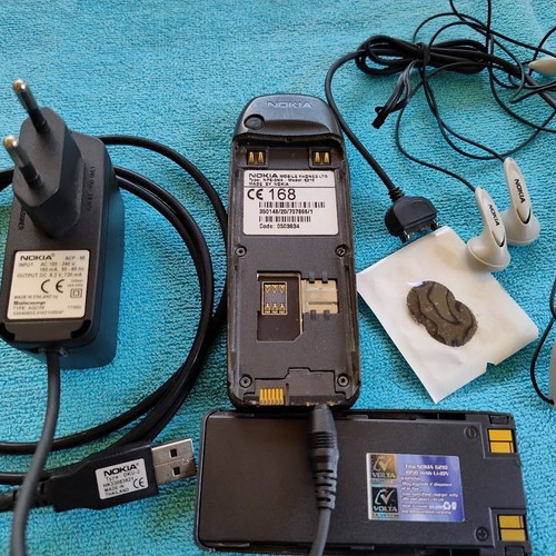Nokia 6210 mobile phone used with new battery, USB cable and wired headset