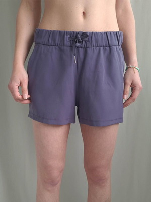 Lululemon γυναικεία αθλητικά σορτς μέγεθος US10 S/M σαν καινούργια, μπλε