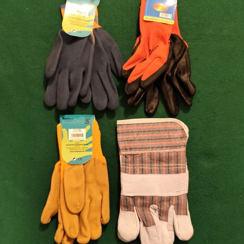 Set of 4 pairs of work and garden gloves, new, Sentrio & Working Gloves
