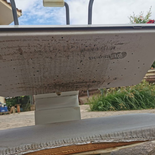 Steam press used, functional with wear and water leak
