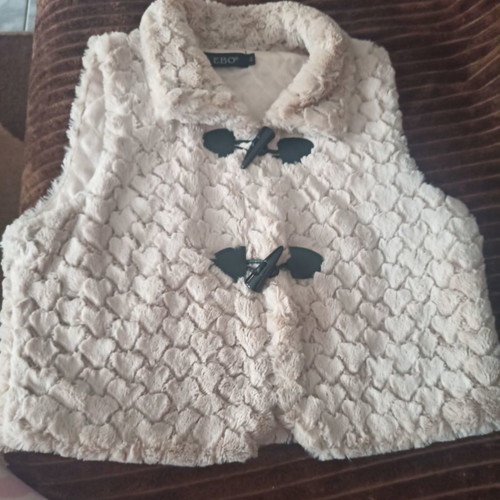 Beige fur vest new size M