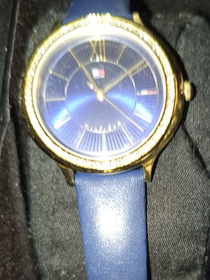 Tommy Hilfiger women's watch used, blue, needs strap replacement