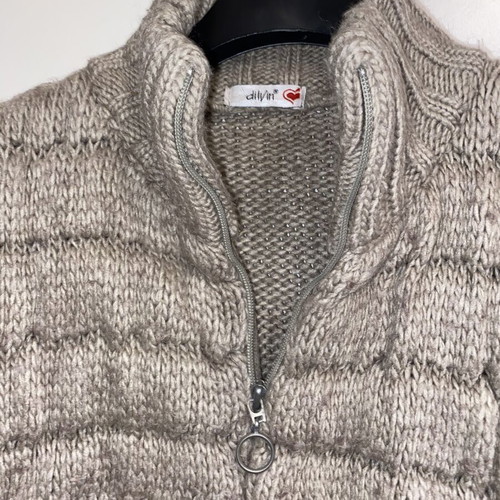 Women's knitted zip-up cardigan sweater, beige