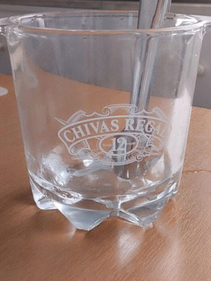 Γυάλινη παγοθήκη Chivas Regal καινούργια με λαβή
