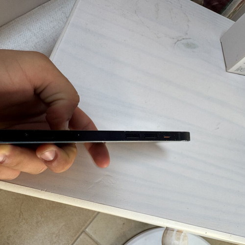 iPhone 12 black 64GB like new with screen issue