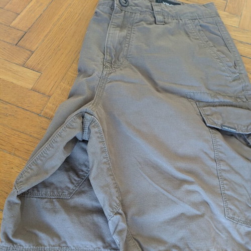 Volcom cargo shorts, size 32, beige grey