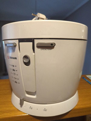 Φριτέζα Johan καινούργια με αφαιρούμενο κάδο και δεξαμενή λαδιού