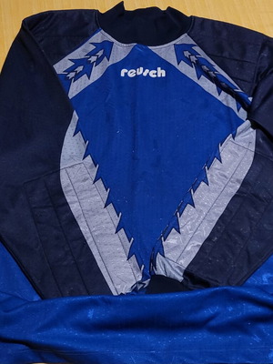 Goalkeeper set used