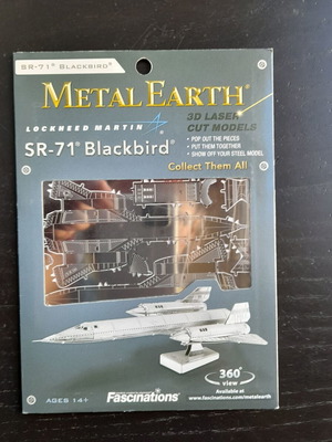 SR-71 Blackbird Metal Earth 3D laser cut model new