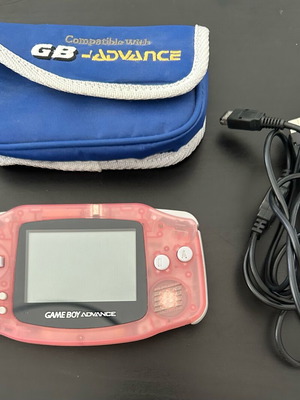 Game Boy Advance fuchsia pink σαν καινούργιο με αυθεντική θήκη και καλώδιο