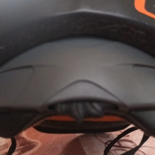 Giro Feature MIPS Kids Bicycle Helmet like new