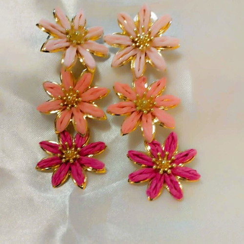 Earrings new with colorful fabric flowers in pink shades