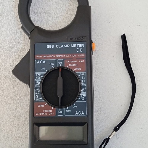 Digital Clamp Meter new with carrying case for electrical work