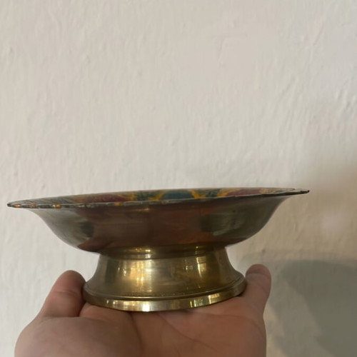 Bronze bowl carved with brass vintage designs like new