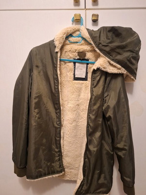 Bershka women's jacket like new, size M with inner lining